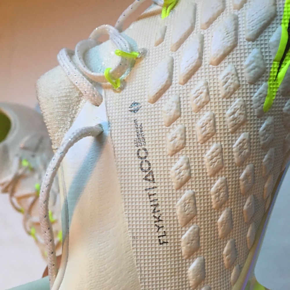 Nike Hypervenom Phantom Elite III - Picture 4 of 8